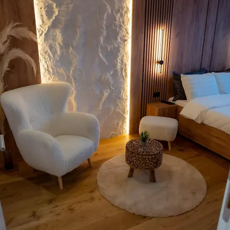 Snowluxe Free Garage 아파트